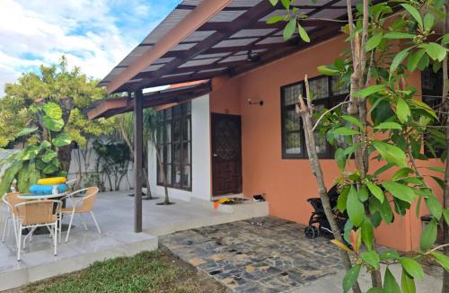 Su Thep Villa | Lisa's Pool Villa near Nimman