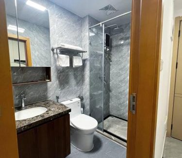 Daun Penh Hotel | NIGHT MARKET HOTEl
