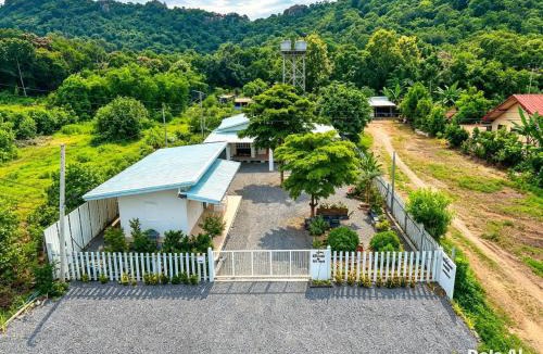Phayuha Khirim House | บ้านคีรีรักษ์ โฮมสเตย์