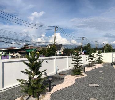 Nakhon Pathom Resort | Feel at home resort นครปฐม