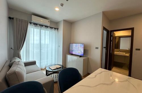 Tha Sala Apartment | Modern and New 1BR at Arise condo Charoen Mueang