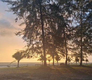 Nok Na House | Sunset Island Retreat2