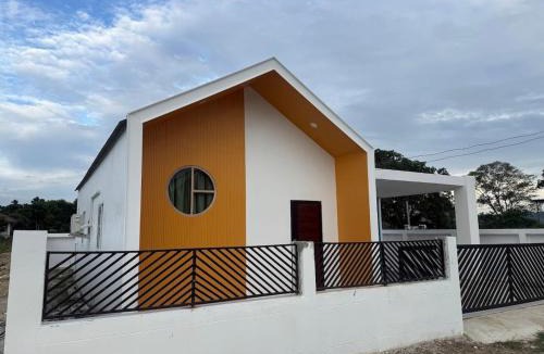 Phra Phutthabat Ski Chalet | SC Parm Village