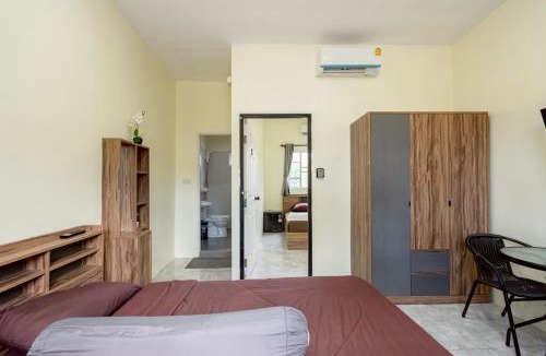 Pong Resort | 12 BR Blue Lake Residences Pool Villa Pattaya- 24 Guest