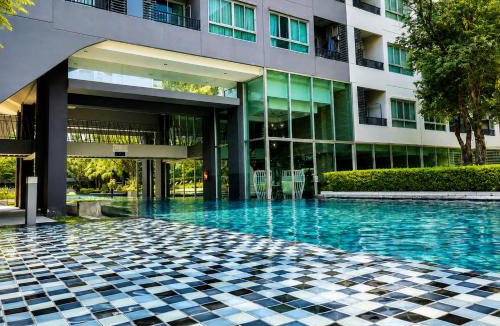 Bang Chak Apartment | Pool Studio Near BTS Quiet Stay