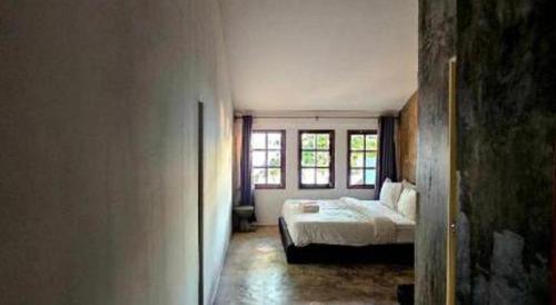 Bai Lan Resort | Warapura Resort