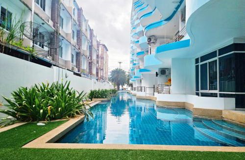 Ban Bang Saen Apartment | The Beach Bangsaen Condo 327-27