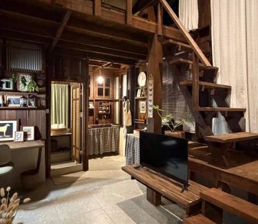 Mae Jo House | Yoopha Home
