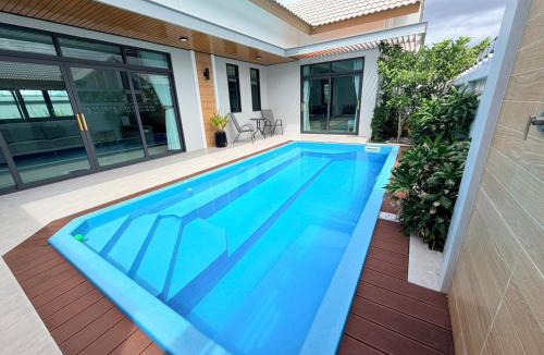 Nikhom Phatthana Villa | Songmee Pool Villa Nikompattana