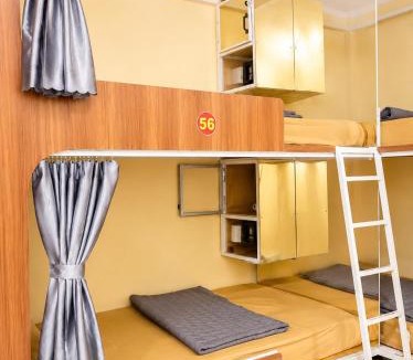 Vang Vieng Hostel | Golden Dragon Backpackers Hostel