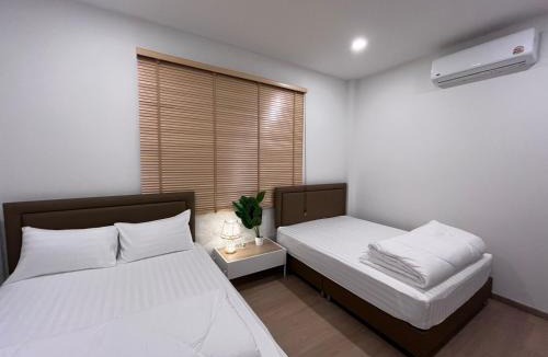 Muang Villa | Grand Holiday Pool Villa Bangsaen -4 Bedroom Pool Villa