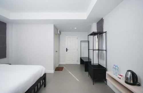 Wang Burapha Phirom Apartment | M MRTi