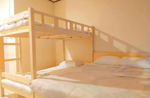 Sawi Bed & Breakfast | บ้านริมเล โฮมสเตย์ป้าตา Grandma Ta's Seaside Homestay