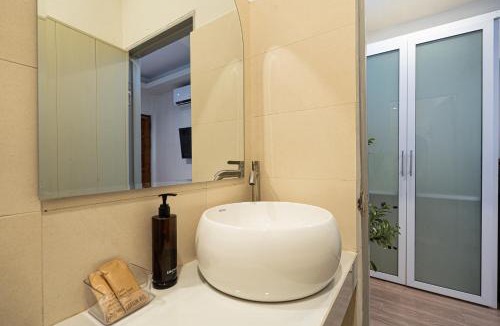 Mai Fat Hotel | Whitelaybay Stay
