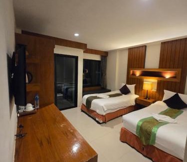 Patong Hotel | The Aura Patong