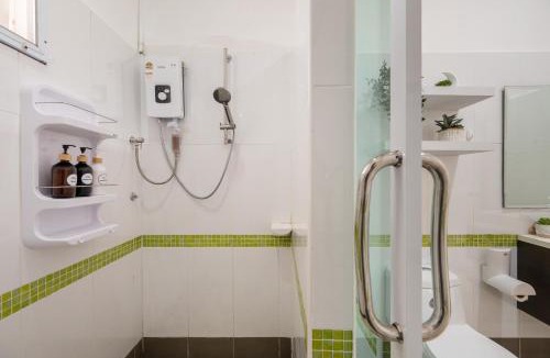 Udon Thani Villa | Cozy Family Kids House with Garden 3BR