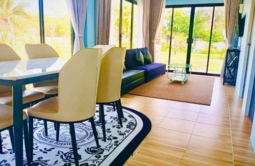 Tha Sala House | Fueng Fah Villa Sea Views