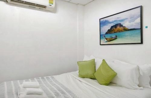 Bang Na Hotel | Xin Hotel at Udomsuk 25
