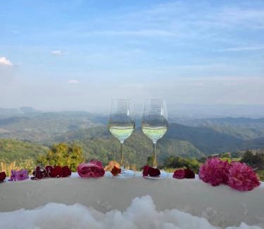 Chiang Rai Hotel | Above The Clouds - Chiang Rai