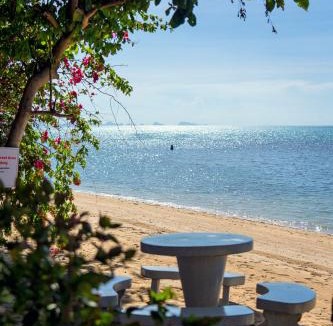 Bang Po Villa | Oceanfront Villa at Bang po Beach-Koh Rooms
