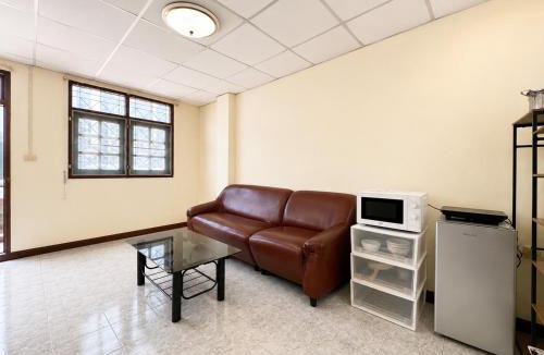 Bang Na Villa | Spacious 3BR Townhouse w Rooftop Near BTS
