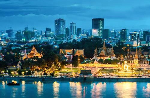 Daun Penh Bed & Breakfast | The Flora Riverside Hotel