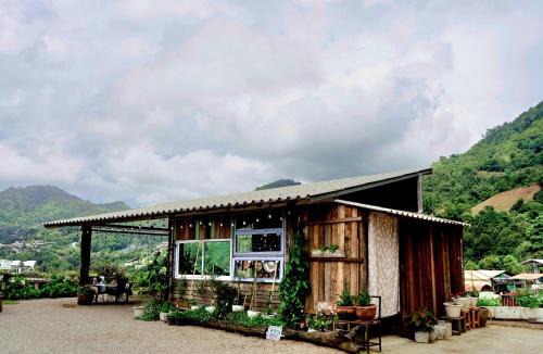 Chiang Rai Province Bed & Breakfast | พอยื้อใจ doichang