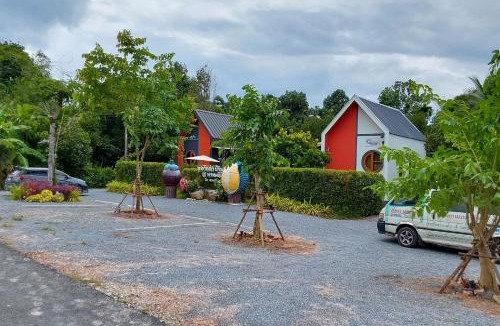 Phrom Khiri House | Pool Villa Baan Suan Phrom Khiri