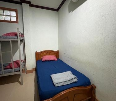 Satun Hostel | บ้านกฤษโฮสเทล