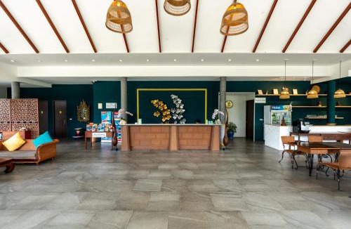 Nai Harn Resort | Phuket La Siesta, Naiharn Beach