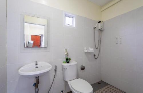 Pong Resort | 12 BR Blue Lake Residences Pool Villa Pattaya- 24 Guest