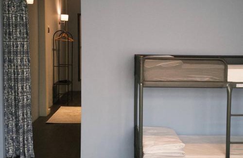Wang Burapha Phirom House | Large Room near Grand Palace