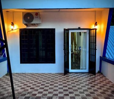 Kampot Apartment | New Central Villa Garden Apart & swimming pool