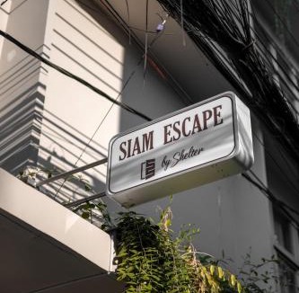 Thanon Phetchaburi Hotel | Siam Escape