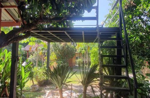 Samut Sakhon House | kanissta cafe & resort