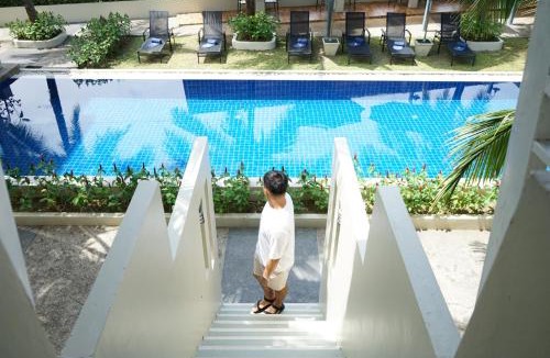 Thep Kasattri Resort | Impress Resort, Phuket - Free scheduled shuttle to Bang Tao Beach