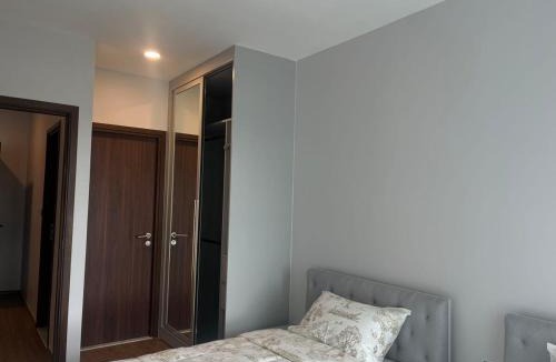 Tha Sala Apartment | AR6 Pool view Apartment 2 Bedrooms 2 Bathrooms Free Outdoor Pool Free Gym Pool View Cooking Available Monthly Rental Available 6F