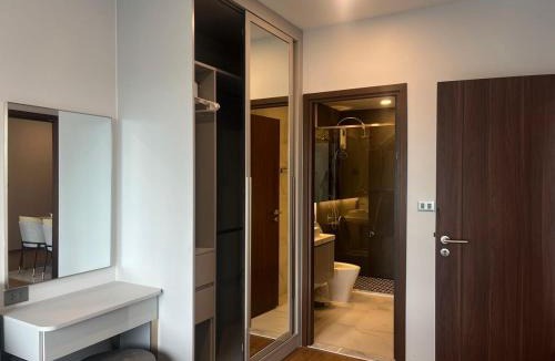 Tha Sala Apartment | AR6 Pool view Apartment 2 Bedrooms 2 Bathrooms Free Outdoor Pool Free Gym Pool View Cooking Available Monthly Rental Available 6F