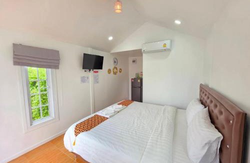 Laem Sing Hotel | บลูคริสตัลรีสอร์ทแหลมสิงห์