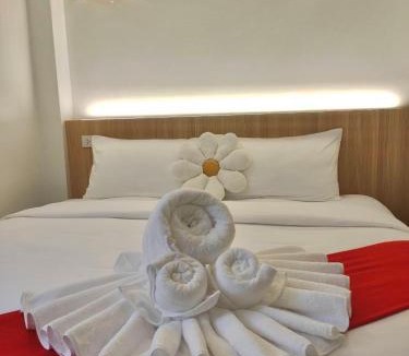 Thap Put Hotel | ปิกรพลอย บูทีค โฮเทล PIKORNPLOY Boutique Hotel