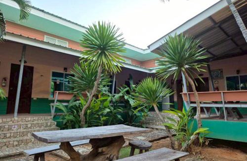 Sam Roi Yot Resort | Sam roi yot Sea sight Resort