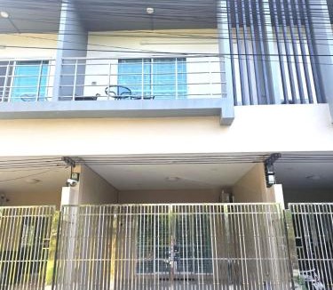 Khlong Hae House | Hatyai Luxe Stay Private House for Families and Groups up to 8 Guests