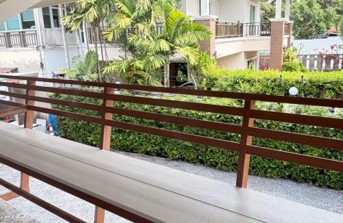 Choeng Thale Hotel | MBB House