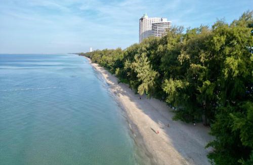 Ban Phe Apartment | Coastal Nomad Ocean View Stay - 1 or 2 Rooms