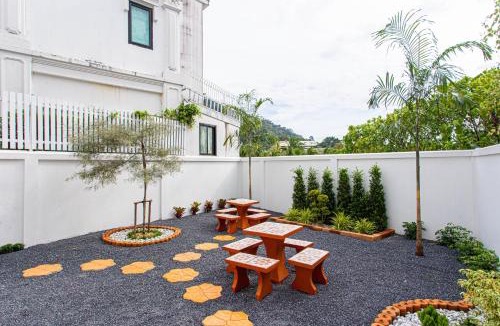 Ratsada House | Baan Sino Phuket