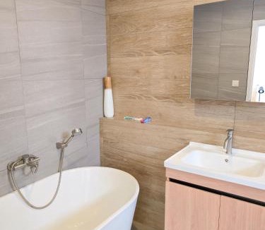 Ban Waen Villa | AURA STAY-Luxury Private Pool Villa walk to Kad Farang
