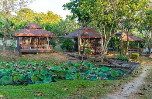 Wang Nam Khiao Resort | De Bua Valley Resort