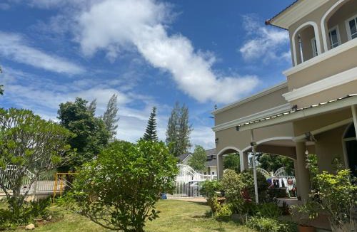 Samut Sakhon House | Paiyawadee House khaoyai