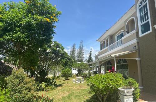 Samut Sakhon House | Paiyawadee House khaoyai