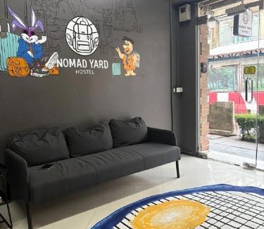 Wat Sam Phraya Apartment | Nomad Yard Hostel ข้าวสาร